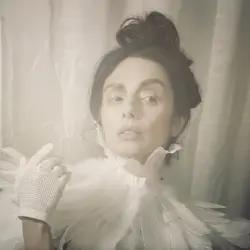 FIONA SANJABI - IL PLEUT DU VIDE